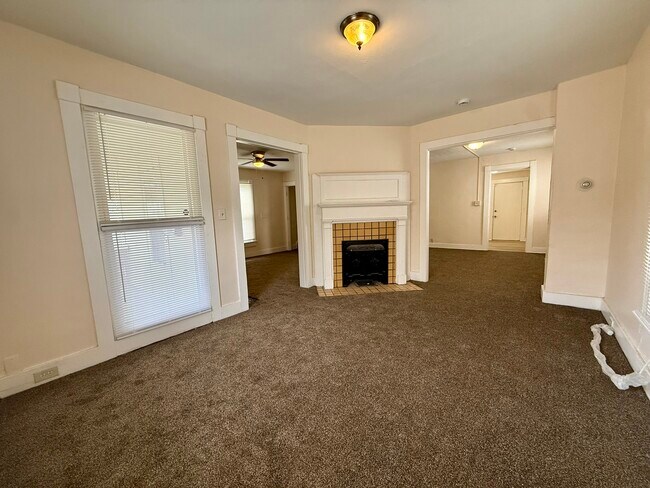 Foto del edificio - 25 Gramont Ave