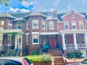 Building Photo - 740 Quebec Place NW