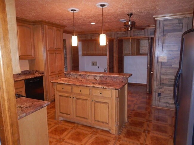 Foto del edificio - 2675 Dauphine Pl