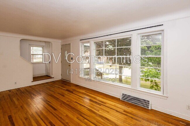 Building Photo - 19417 Nitra Ave