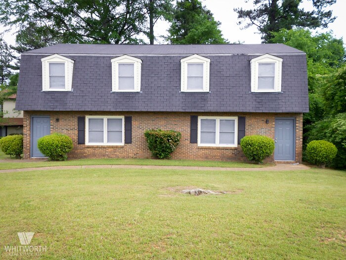 Primary Photo - 3-Bed/1.5-Bath Two-Story in Northport