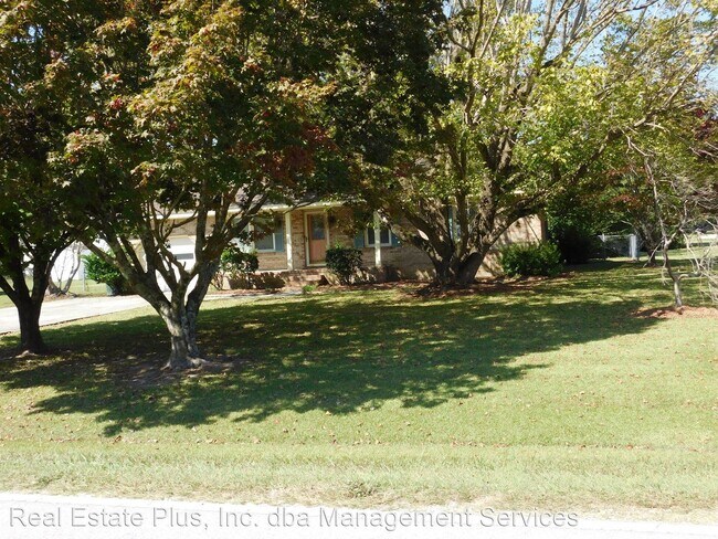 Building Photo - 3 br, 1.5 bath House - 600 W Grantham Road