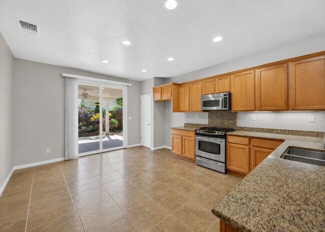 Foto del edificio - 7540 Abbey Cir