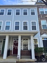 5918 Charles Crossing