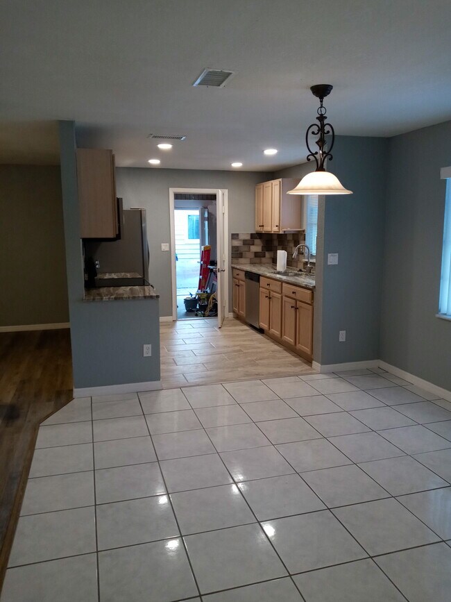 Foto del edificio - 4653 Crescent Rd