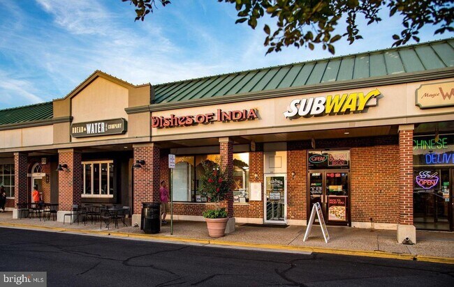 Building Photo - 6514 Potomac Ave