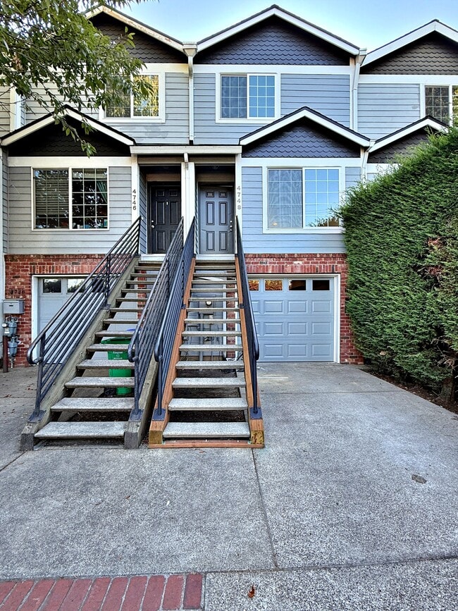 Building Photo - 4748 Southeast Milwaukie Avenue