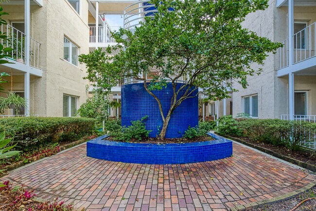 Foto del edificio - 2912 St Johns Ave