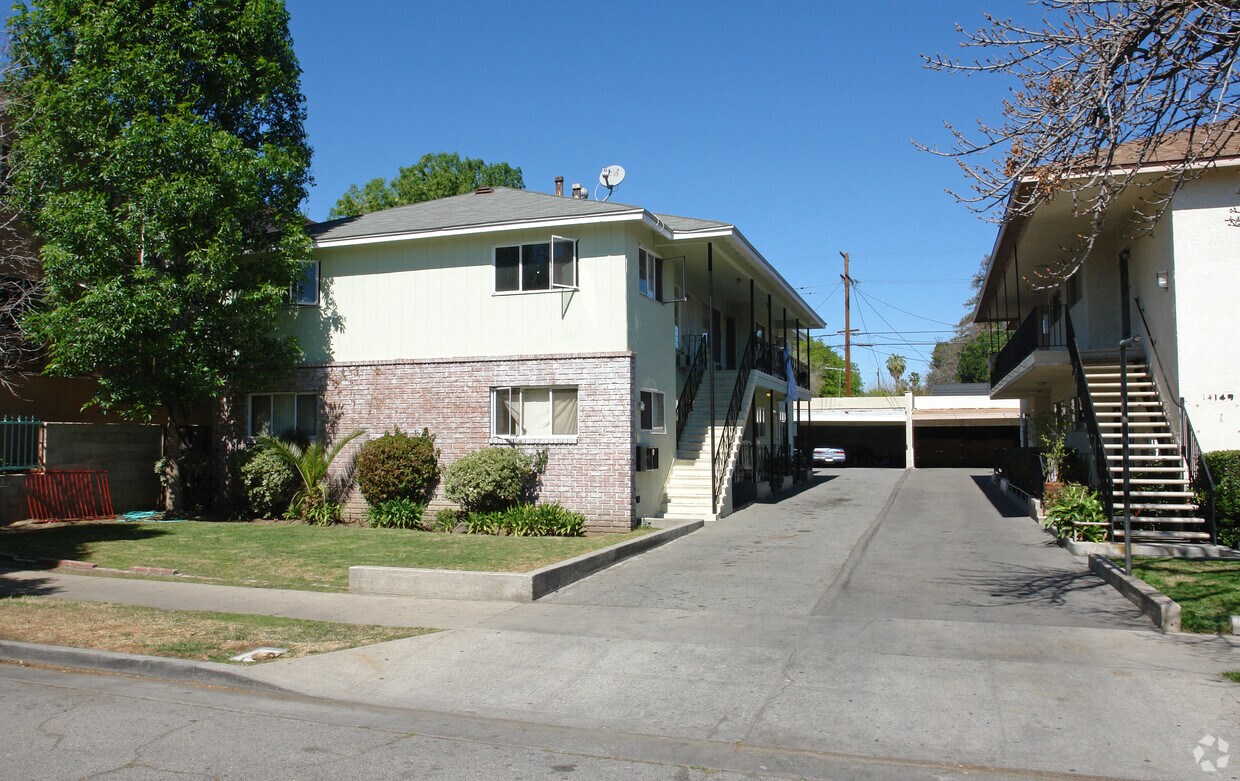 Primary Photo - 14155 Gilmore St