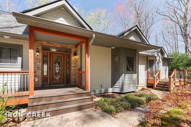 Building Photo - Mountain Craftsman Retreat with Long-Range...