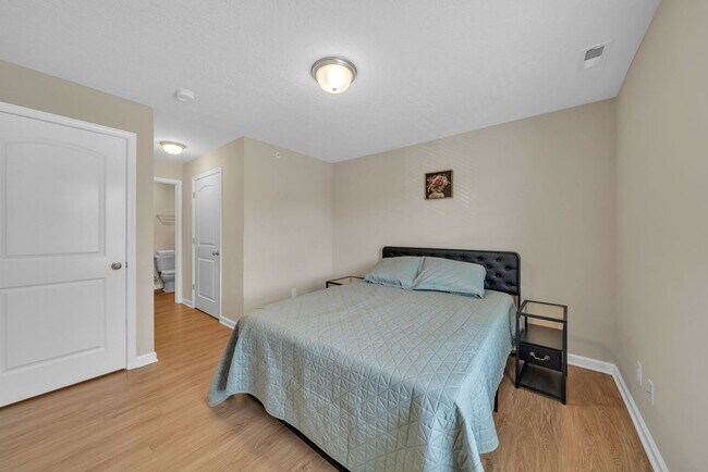 Foto del edificio - 4720 Grant Line Rd