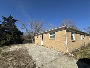 Building Photo - 1646 Tabortown St