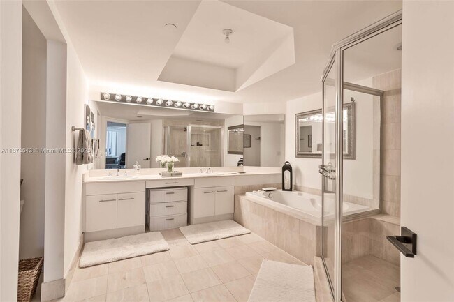 Building Photo - 21205 Yacht Club Dr