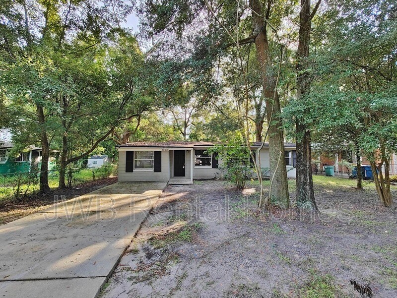 Foto principal - 9053 7th Ave