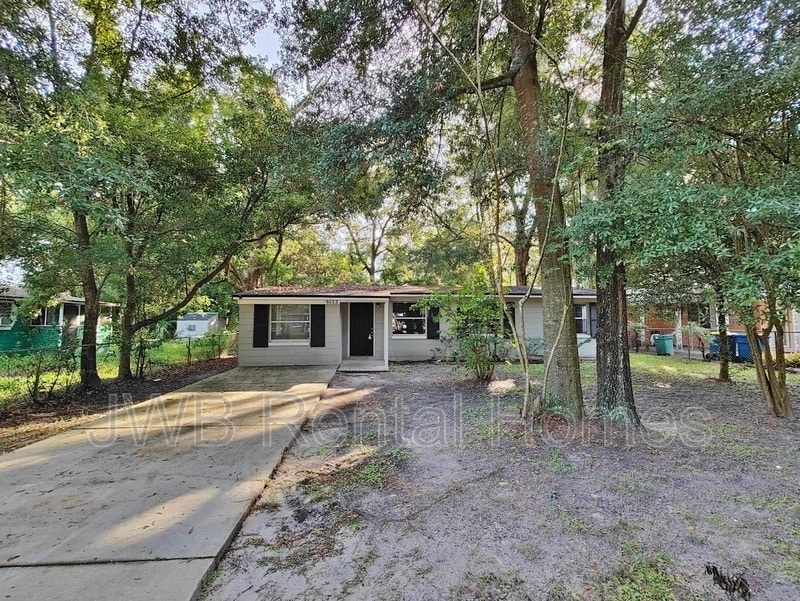 Primary Photo - 9053 7th Ave