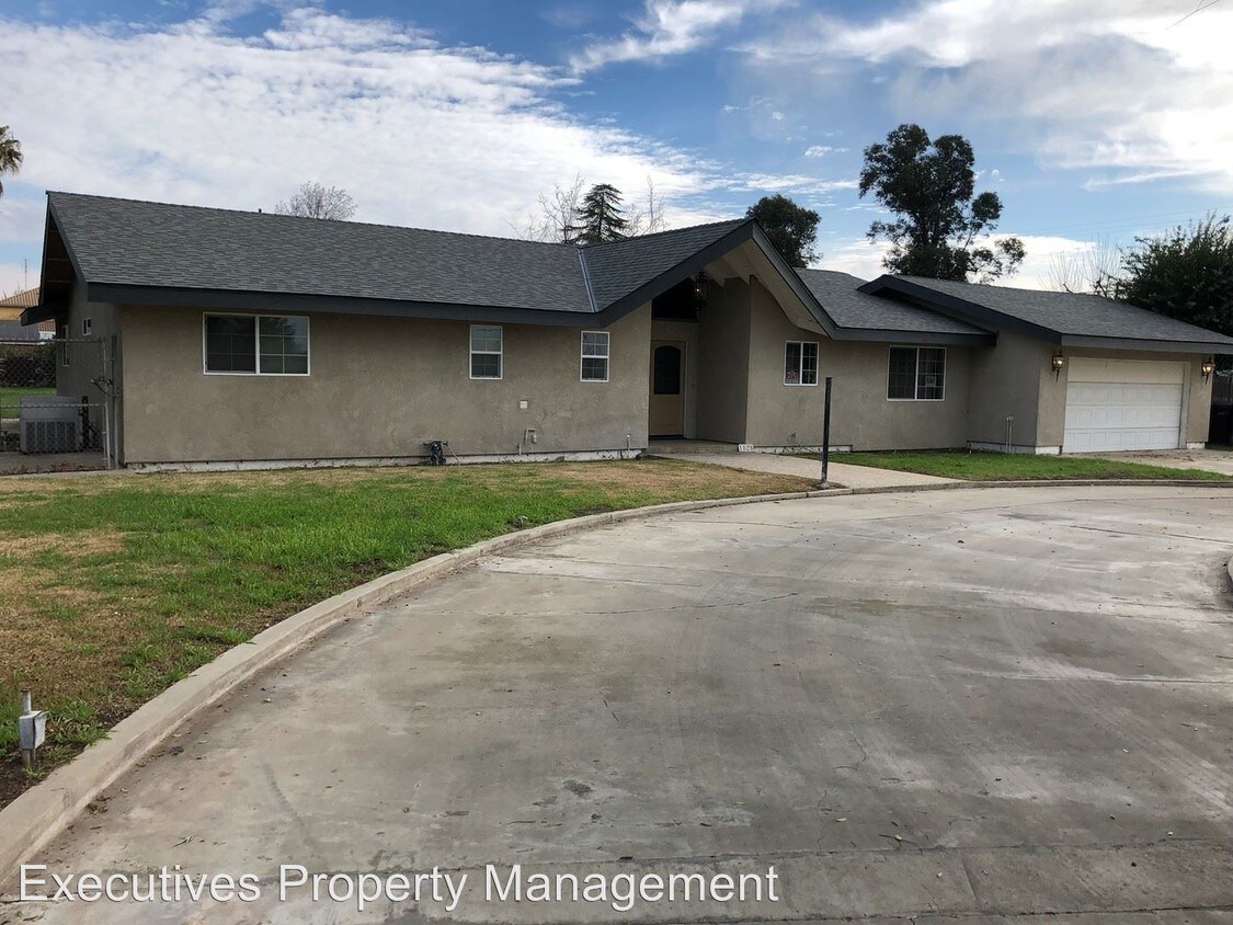 Primary Photo - 3 br, 2 bath House - 1026 N Buhach Road