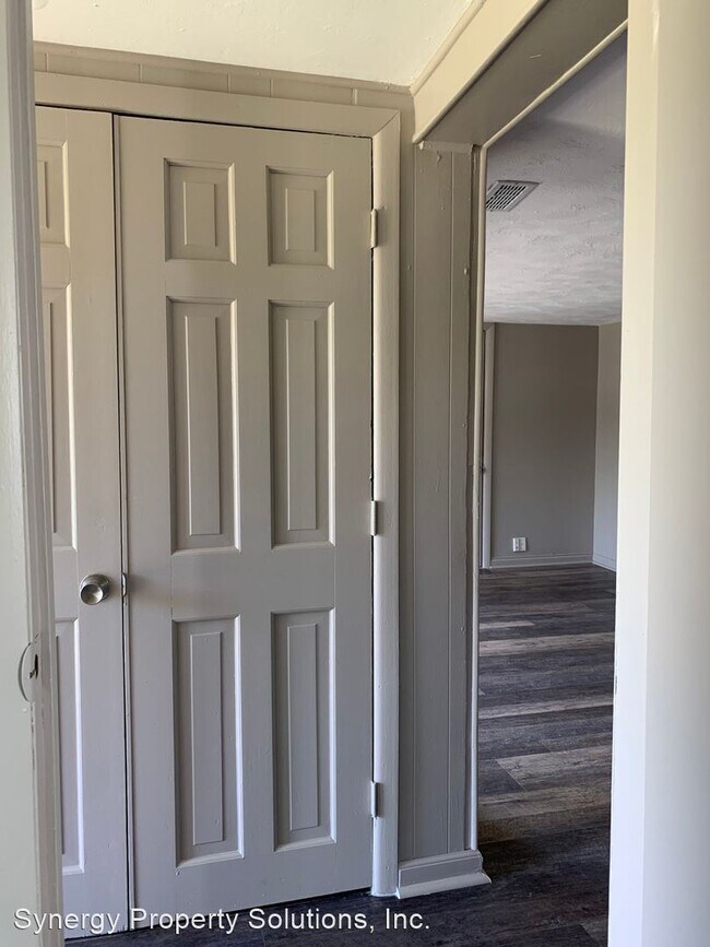Foto del edificio - 2 br, 1 bath House - Country Club Dr 1137 ...