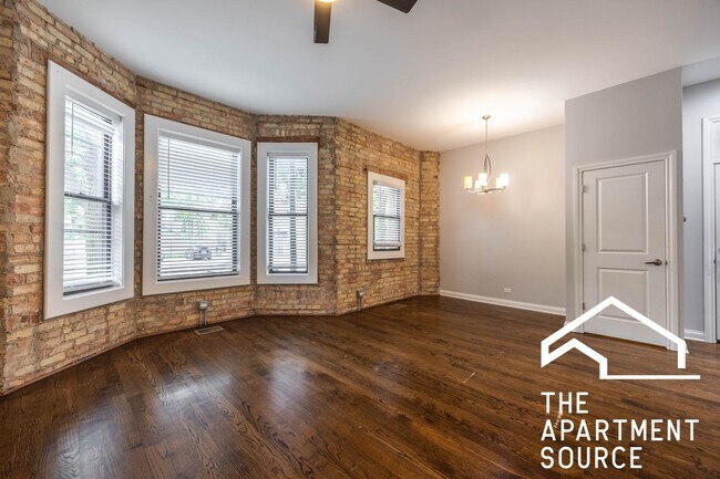 Foto del edificio - 1756 W Montrose Ave
