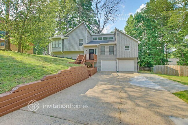 Building Photo - 3358 Old Trail Ct