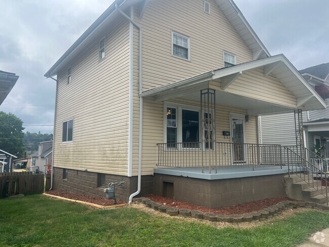Building Photo - 3840 Olive Ave