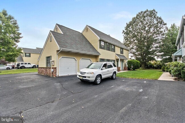 Foto del edificio - 414 Willow Turn