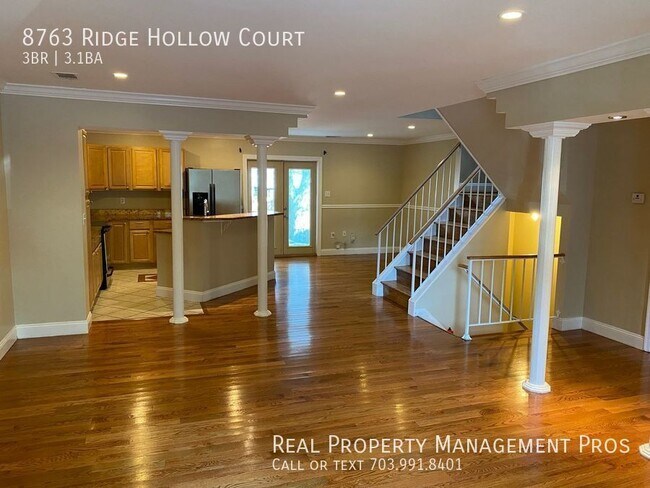 Foto del edificio - 8763 Ridge Hollow Ct