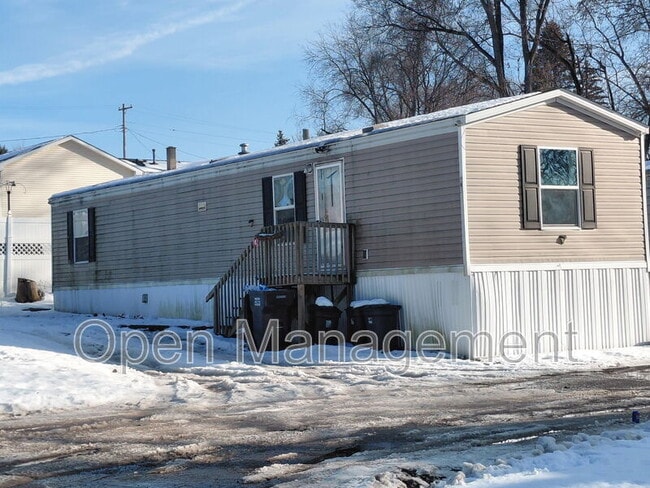 Building Photo - 301 Mantle Ave