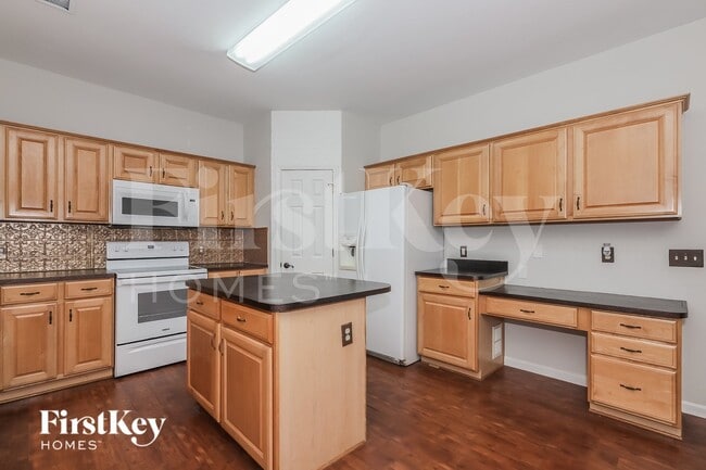 Foto del edificio - 6147 Creekview Ct