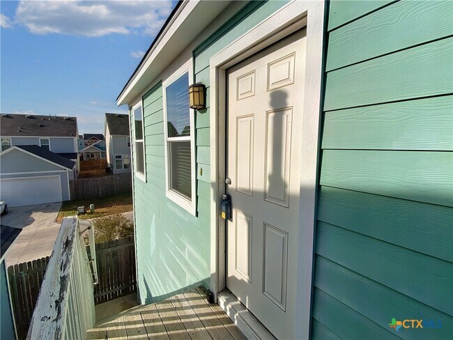 Foto del edificio - 1721 Arbor Knot Dr