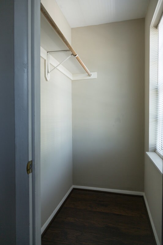Primary Photo - 2209 W Cary St