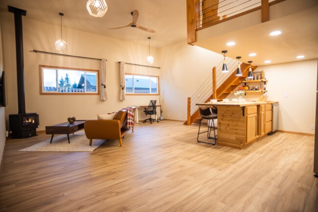 Foto del edificio - 5855 S View Rd