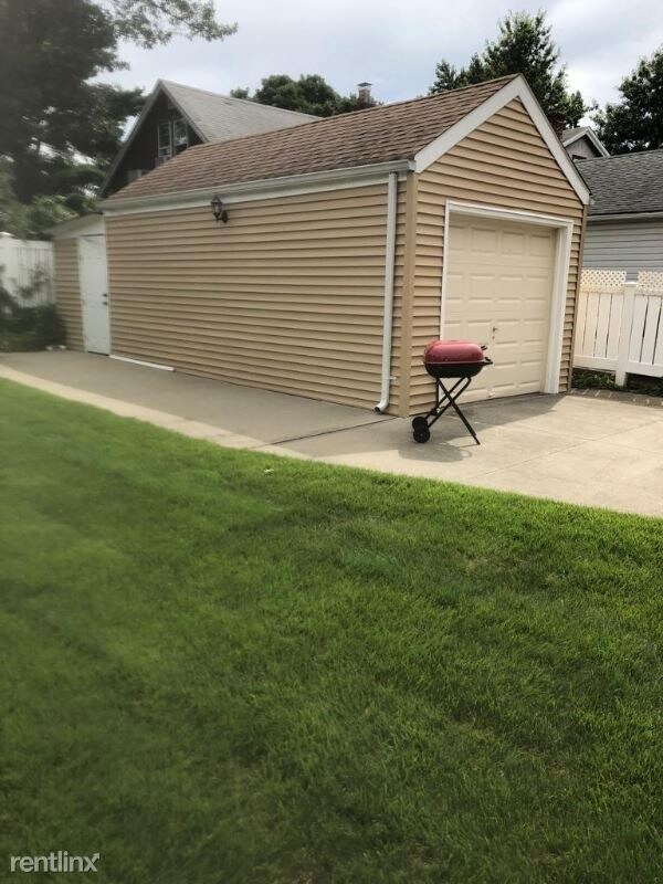 Foto del edificio - 4 br, 2 bath House - 65 Sycamore Ave