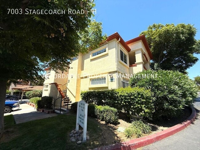 Building Photo - 7003 Stagecoach Rd