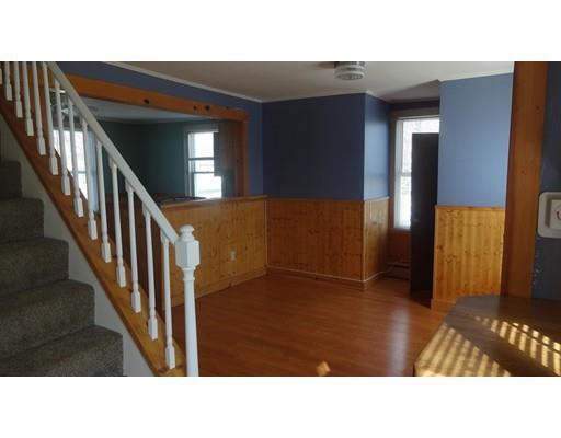 Building Photo - 19 Estes St