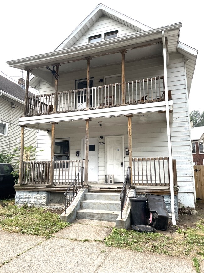 Building Photo - 2206 Wallace St