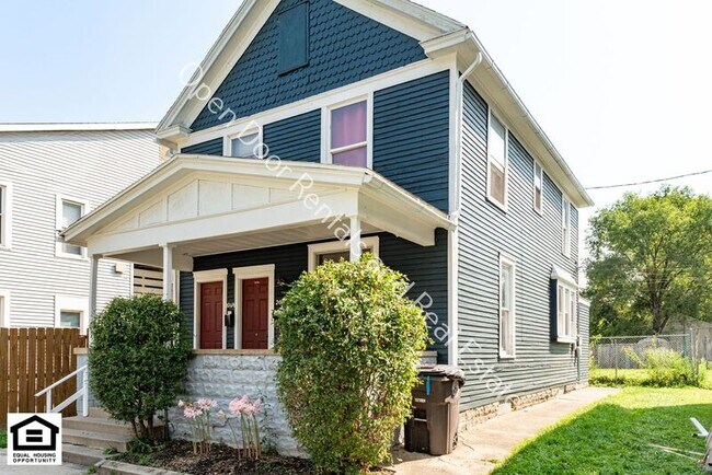 Foto del edificio - 2011 Hoagland Ave