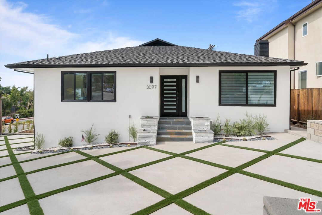 Foto principal - 3097 Manning Ave