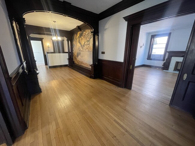 5336 Fifth #1 - Shadyside Properties