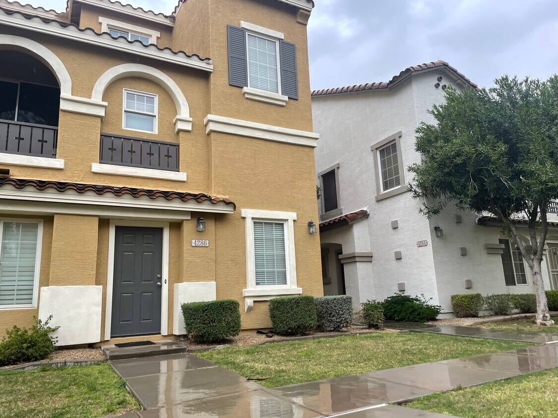 4286 E Jasper Dr, Gilbert, AZ 85296 Townhome Rentals in Gilbert AZ