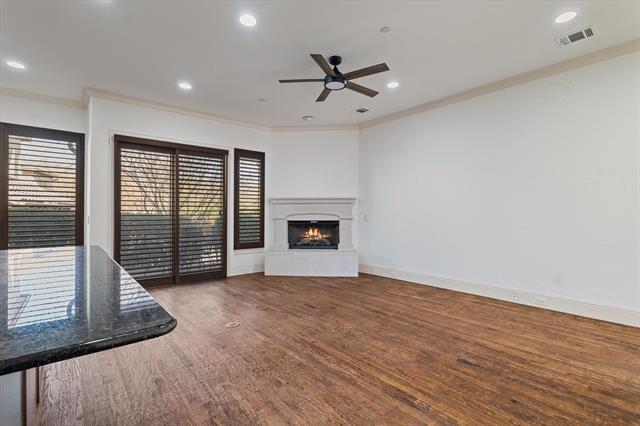 Foto del edificio - 14739 Stanford Ct