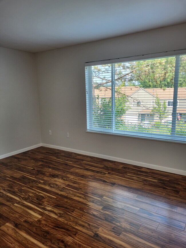 Sala de estar - 7157 SW Sagert St