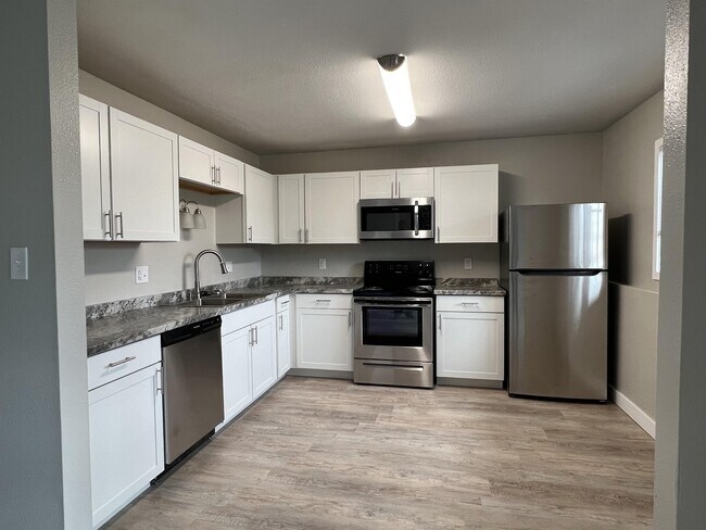 Foto del edificio - 4915 Green River St