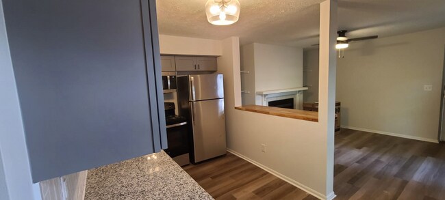 Foto del edificio - 2226 Kemper Ln