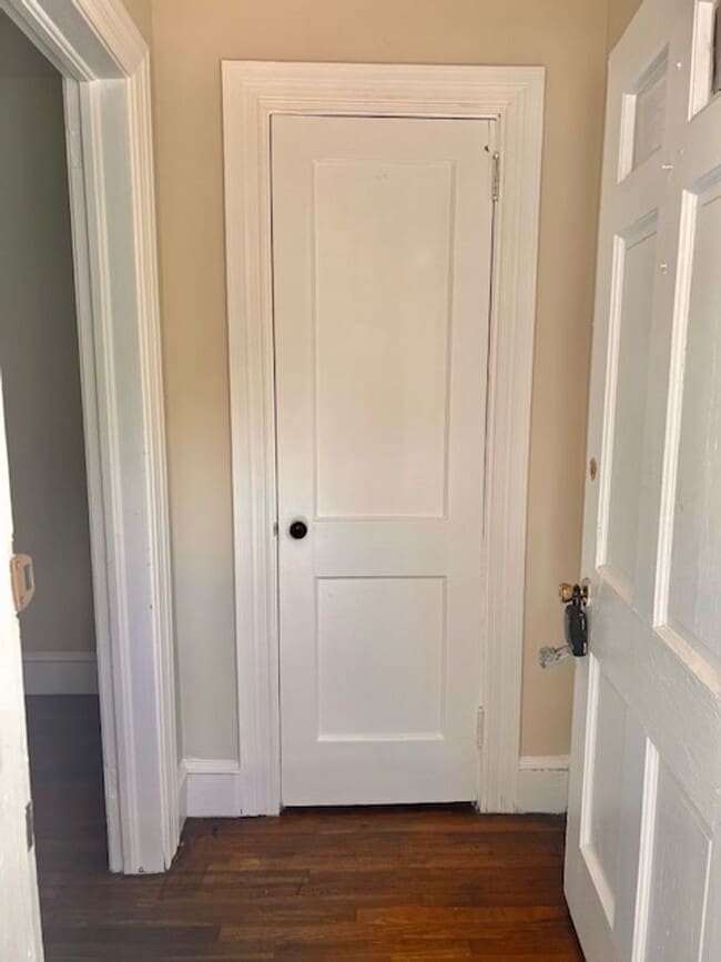 Photo - 201 N Sylvan Dr House