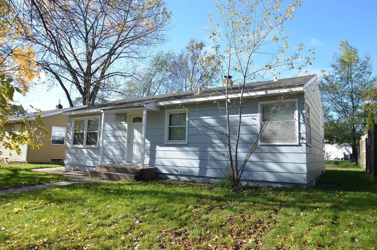 Primary Photo - 1615 7th Ave S