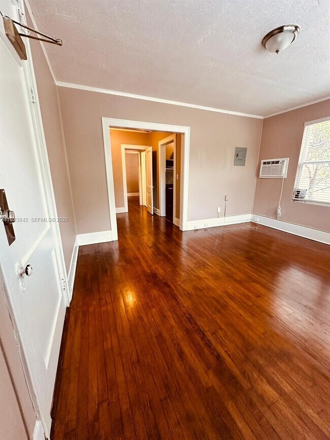 Foto del edificio - 344 Mendoza Ave