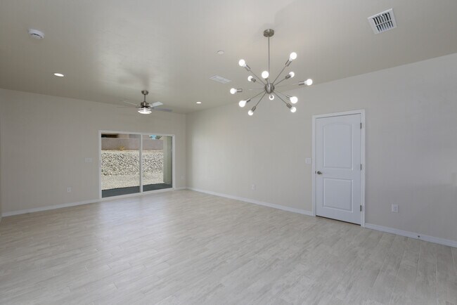 Building Photo - 2860 Jamaica Blvd S