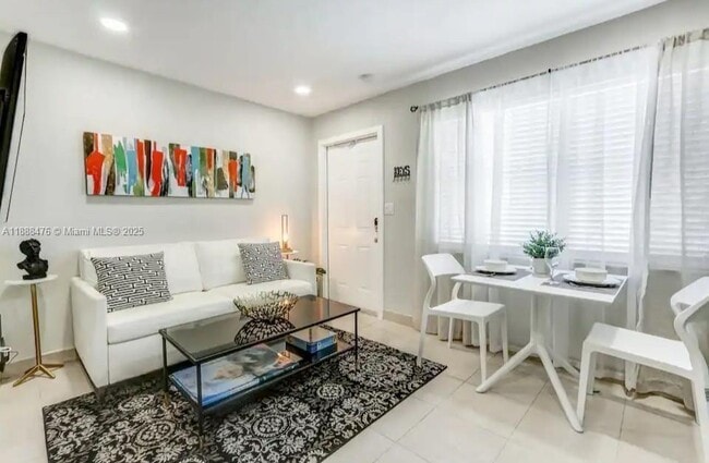 Foto del edificio - 72 NE 5th St