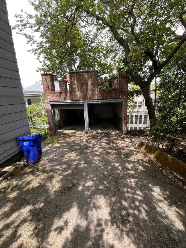 Building Photo - 79 Winthrop Rd