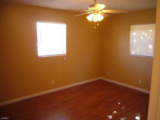 Building Photo - 3 br, 2 bath House - 904 Cheyenne Street